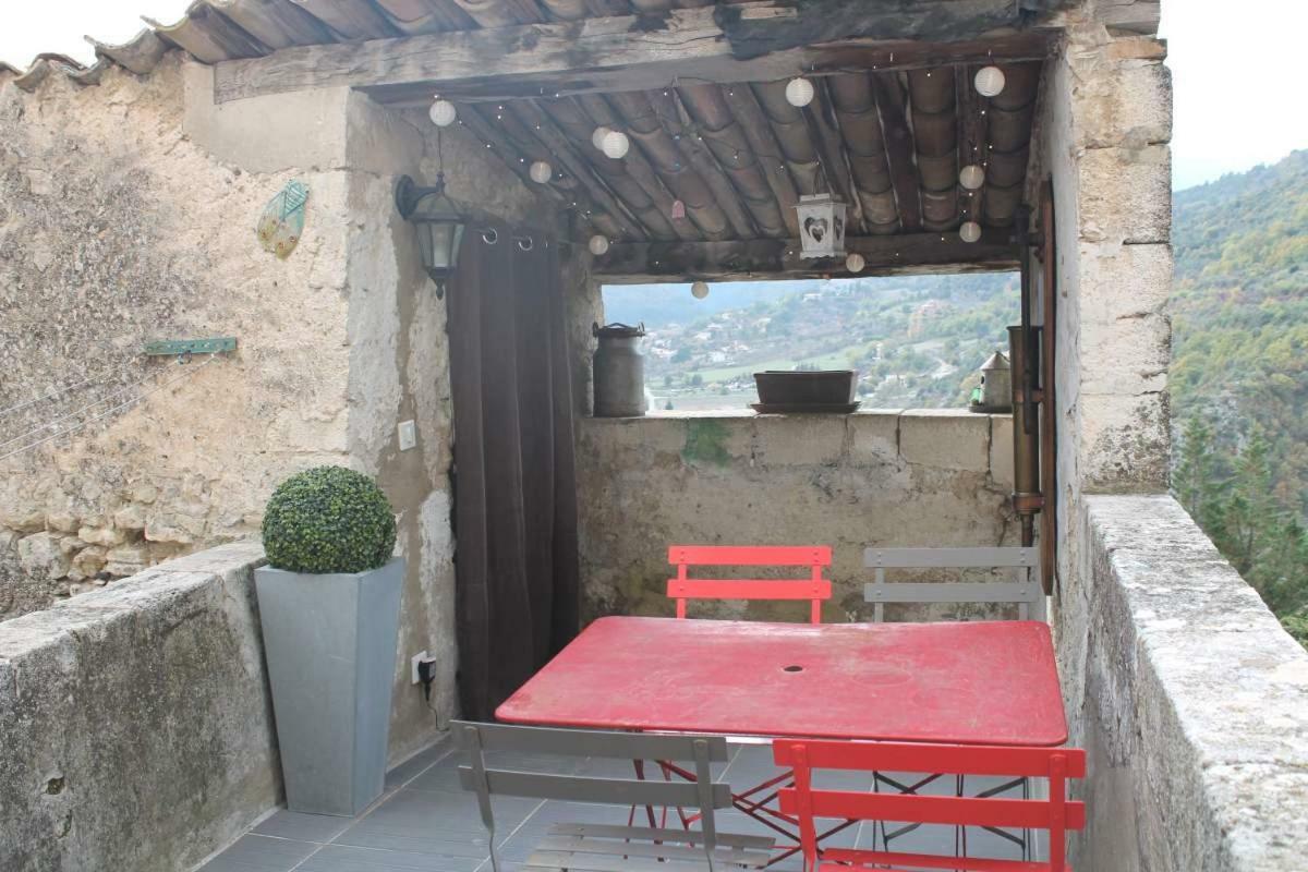 Ferienwohnung Les Calades Du Ventoux Montbrun-les-Bains Exterior foto